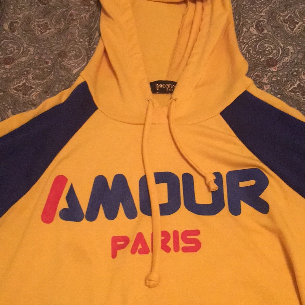 Amour Paris hoodie with hood